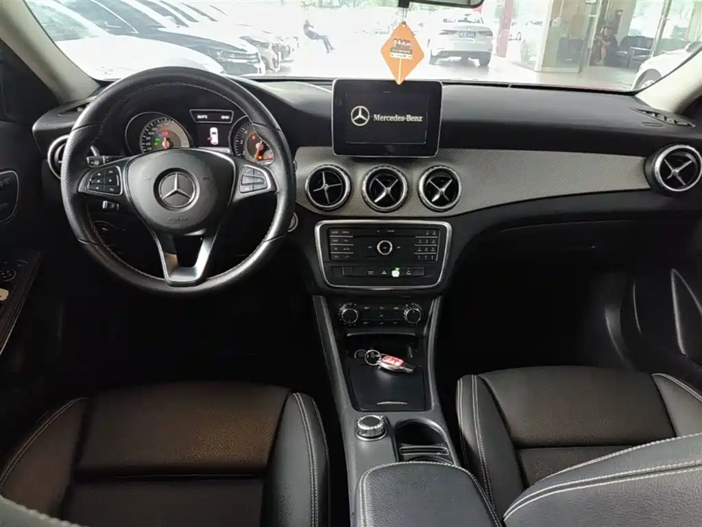 Mercedes-Benz GLA 2016 — фото 10