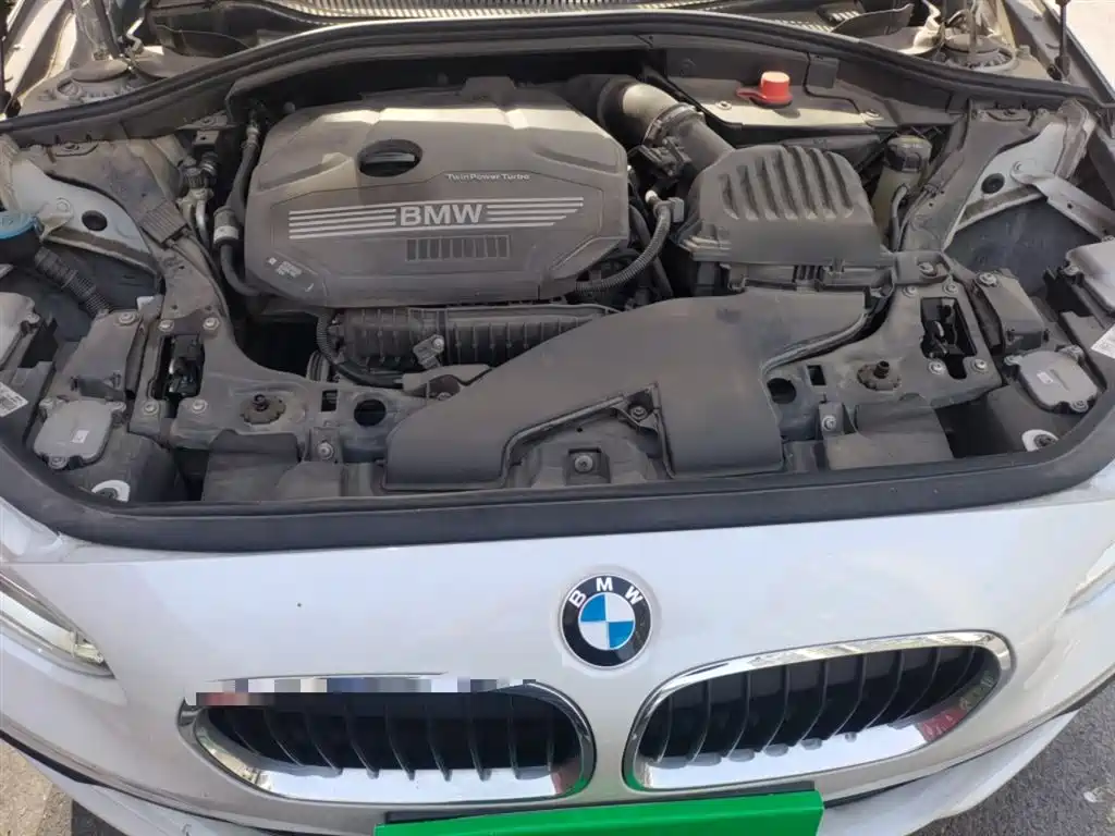BMW 1 Series 2020 — фото 11