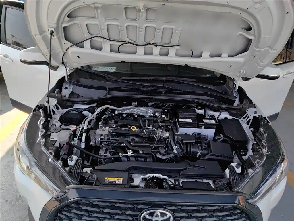 Toyota Corolla Cross 2022 — фото 16