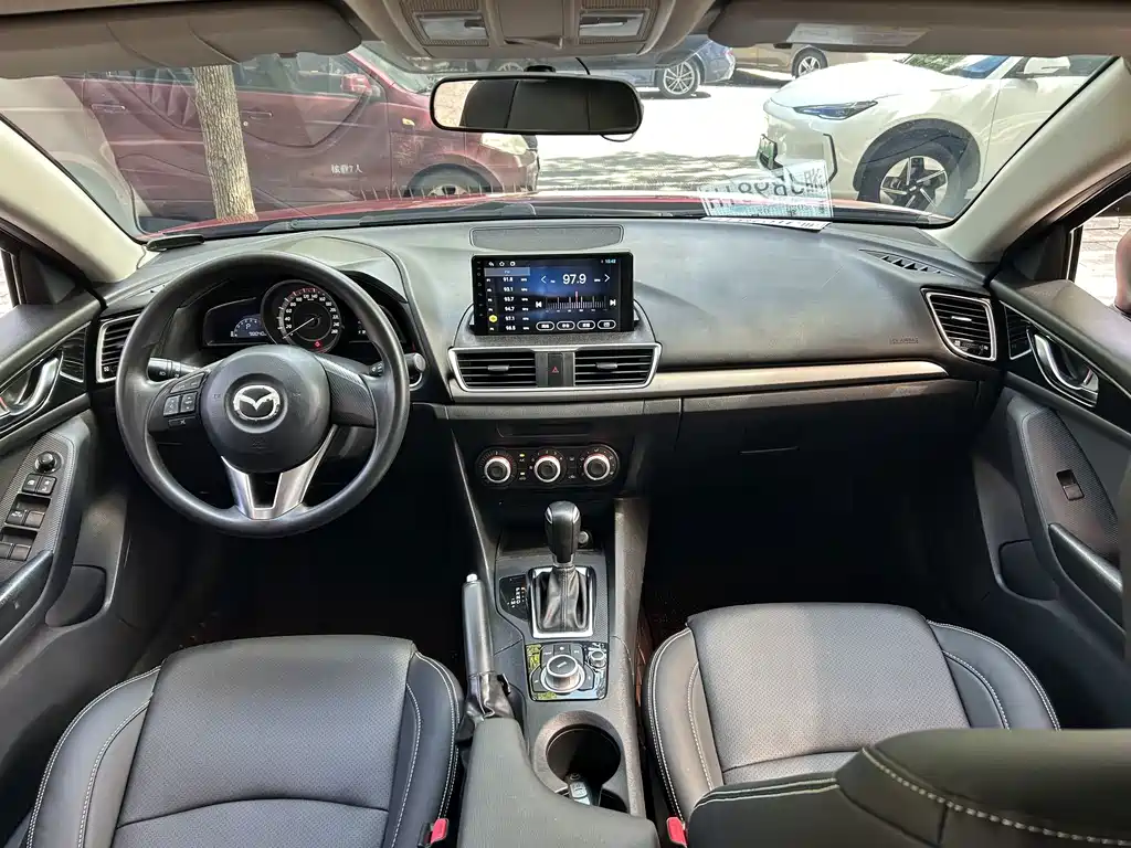 Mazda 3 Angkesela 2016