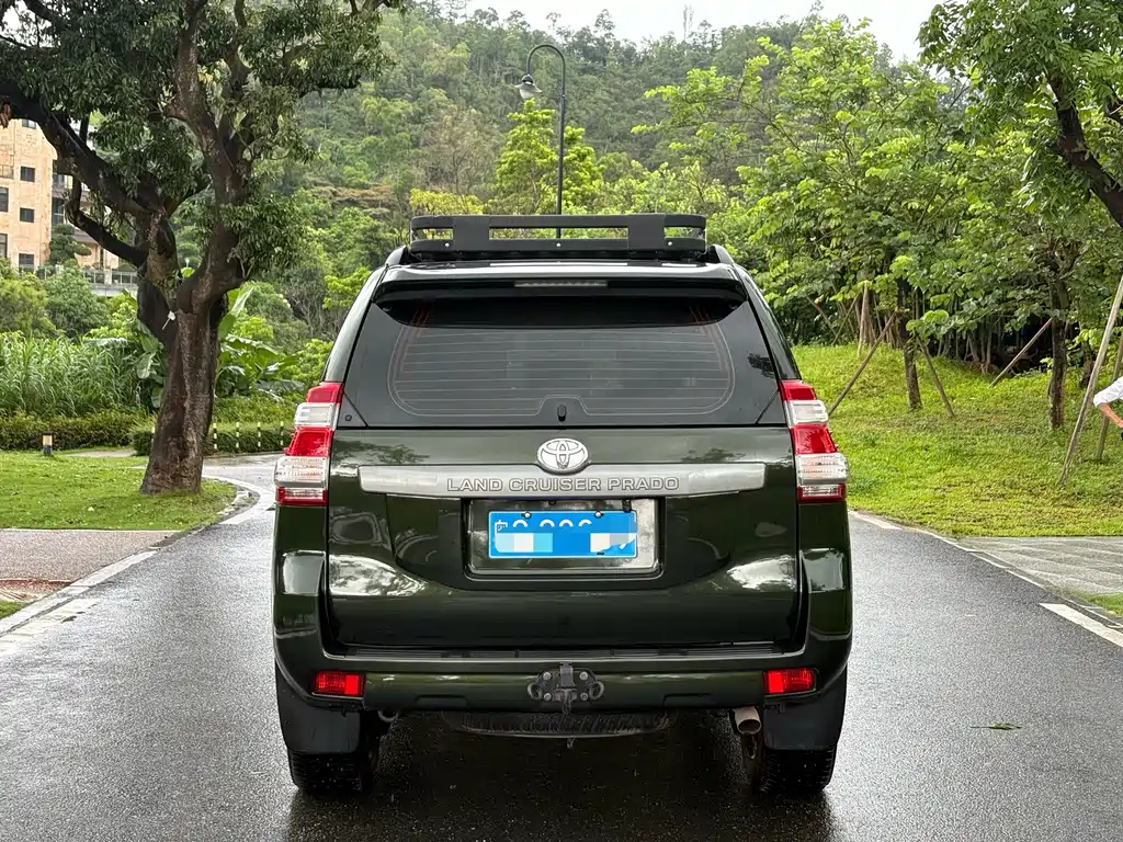 Toyota Prado 2015 — фото 8