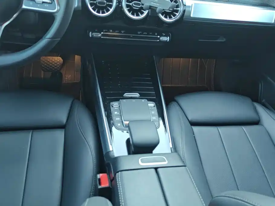 Mercedes-Benz EQB 2023 — фото 16