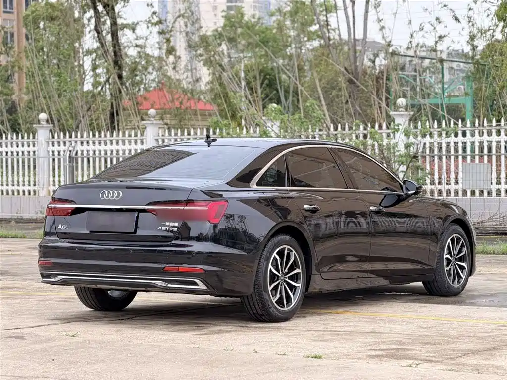 Audi A6L 2023 — фото 24