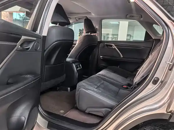 Lexus RX 2022