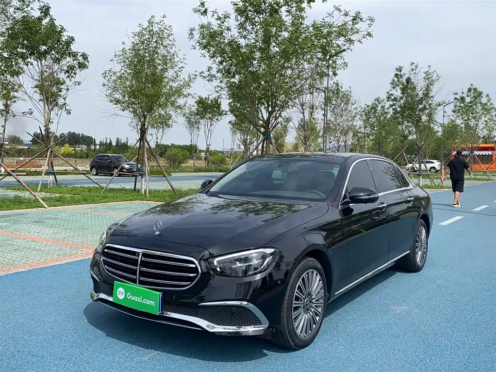 Mercedes-Benz E-Class 2023 — фото 1