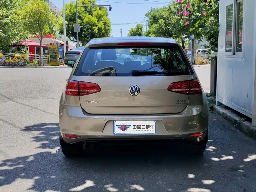 Volkswagen Golf 2016