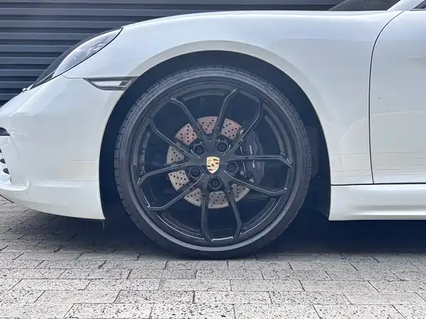Porsche 718 2024