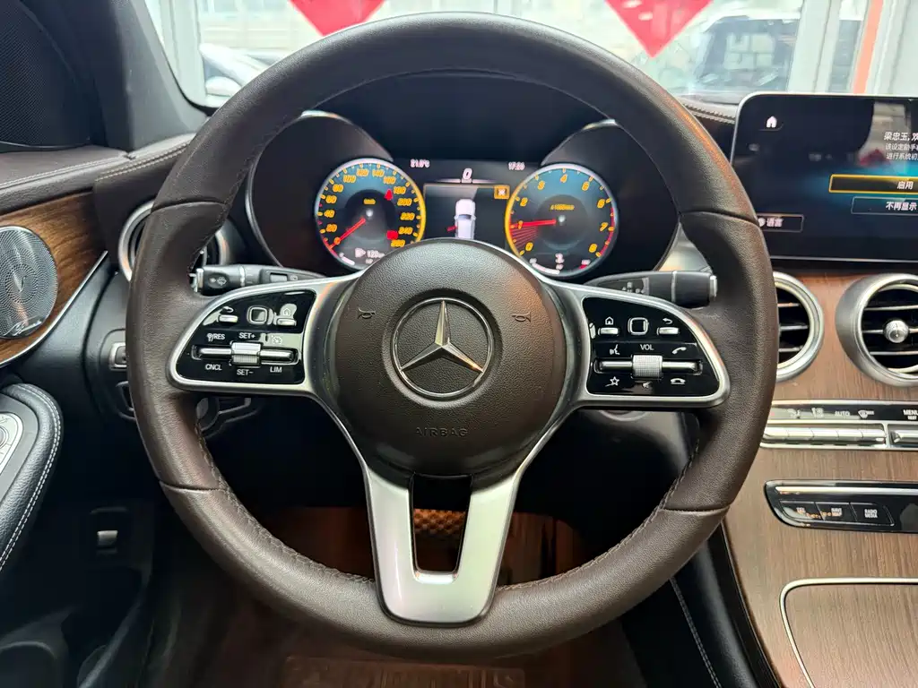 Mercedes-Benz GLC 2020 — фото 13