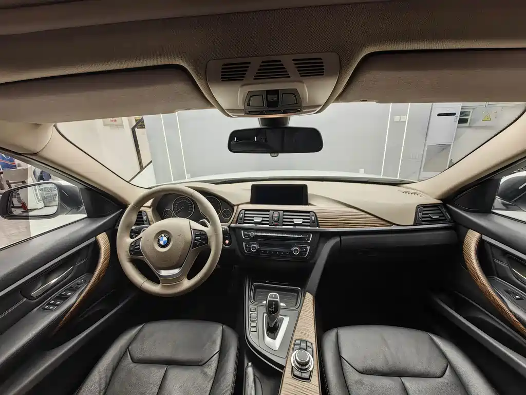 BMW 3 Series 2013 — фото 9