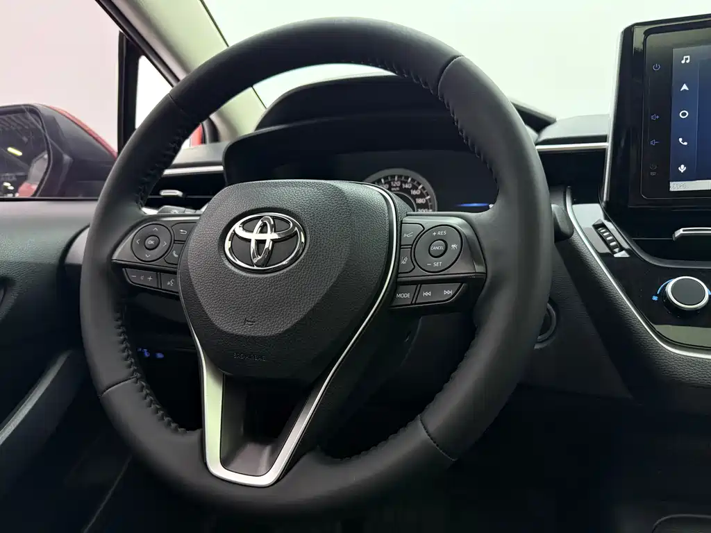 Toyota Corolla 2021 — фото 16