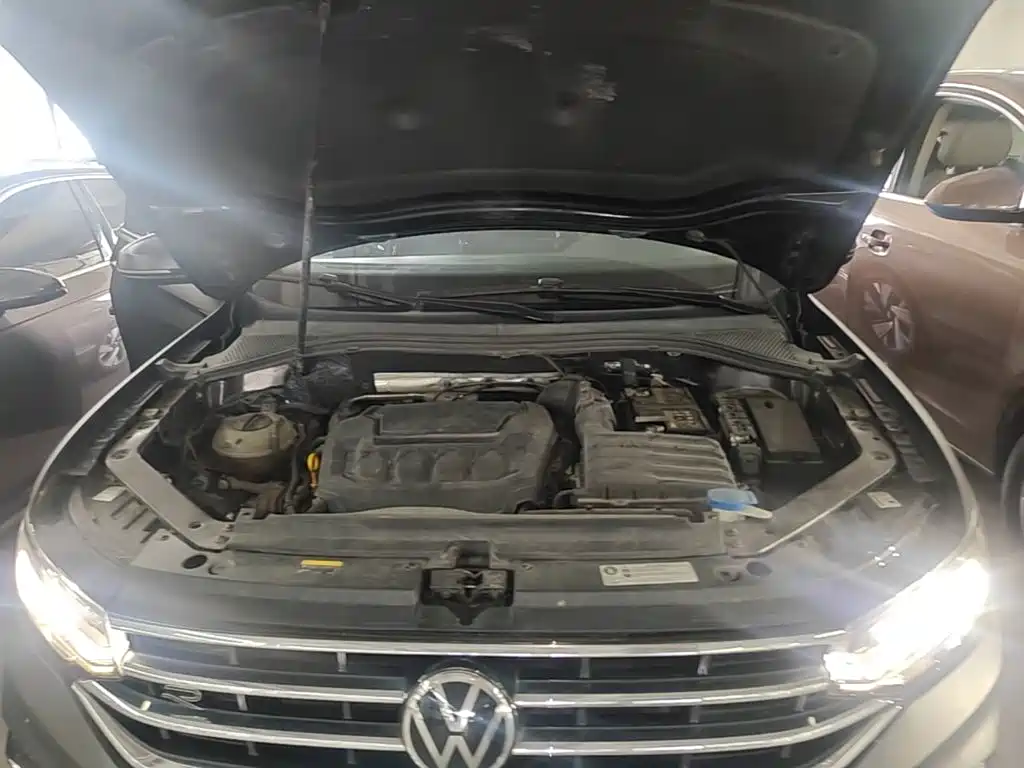 Volkswagen Tiguan L 2023 — фото 20