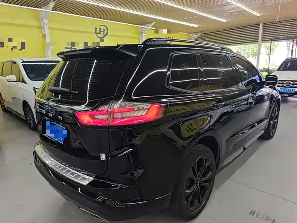 Ford Edge 2021