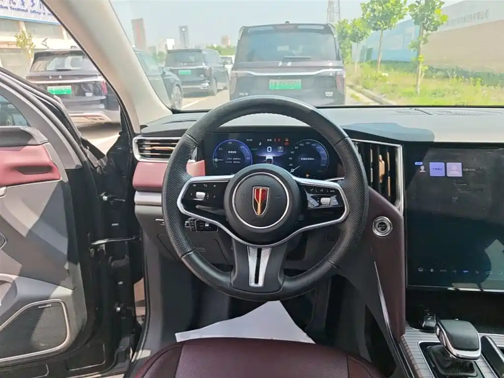 Hongqi HS7 PHEV 2025 — фото 11