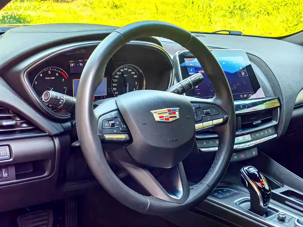 Cadillac CT5 2021 — фото 10
