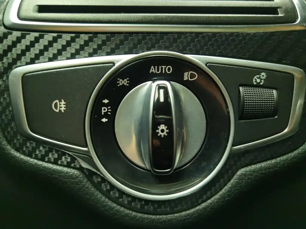 Mercedes-Benz GLC 2016 — фото 21