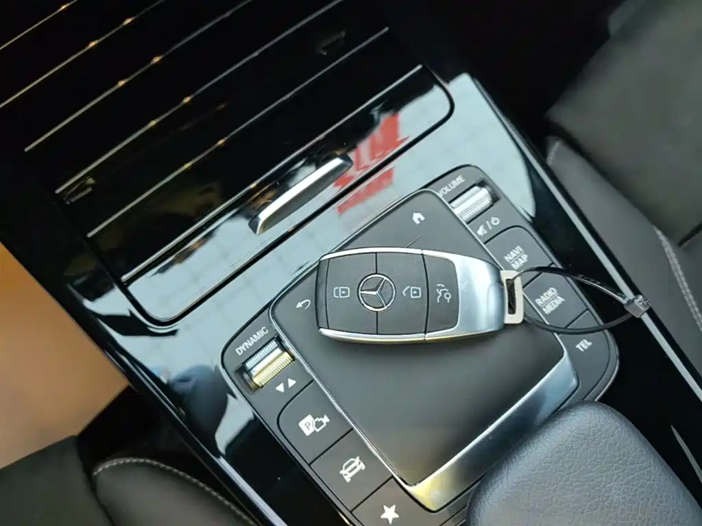 Mercedes-Benz A-Class 2021 — фото 9