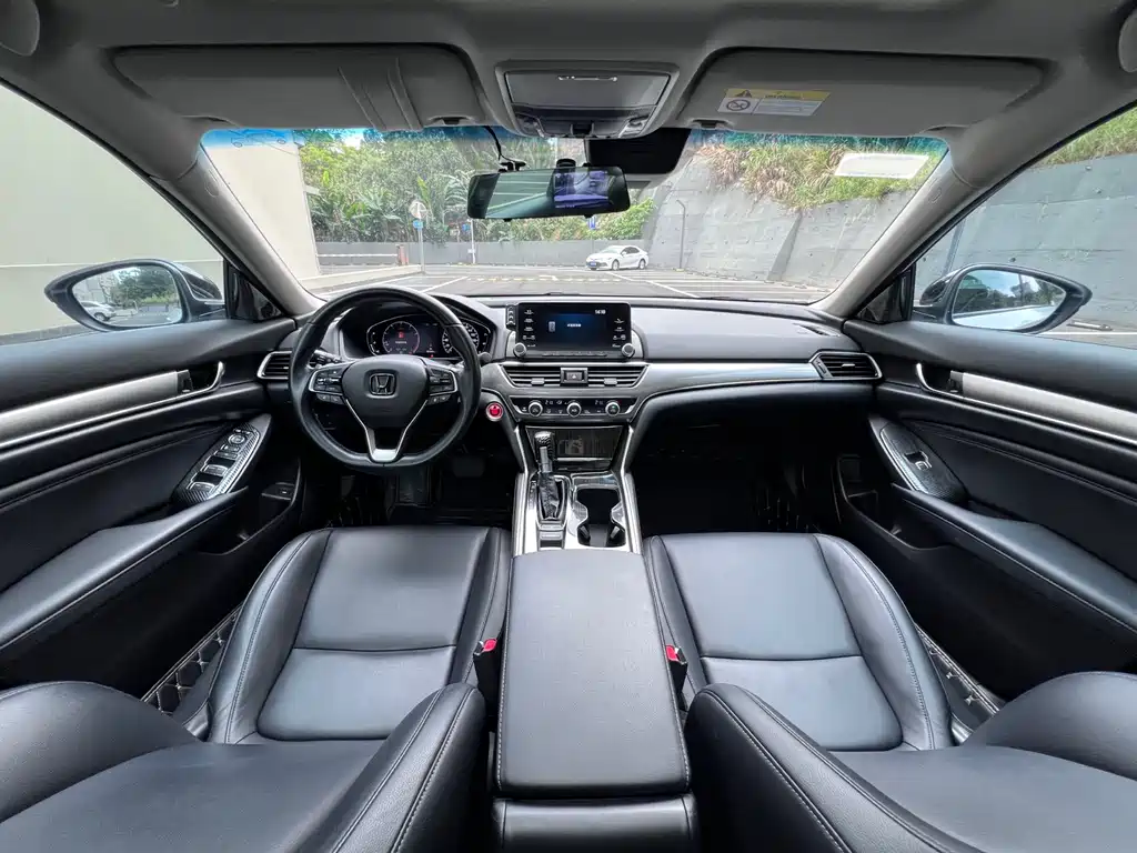 Honda Accord 2021 — фото 13