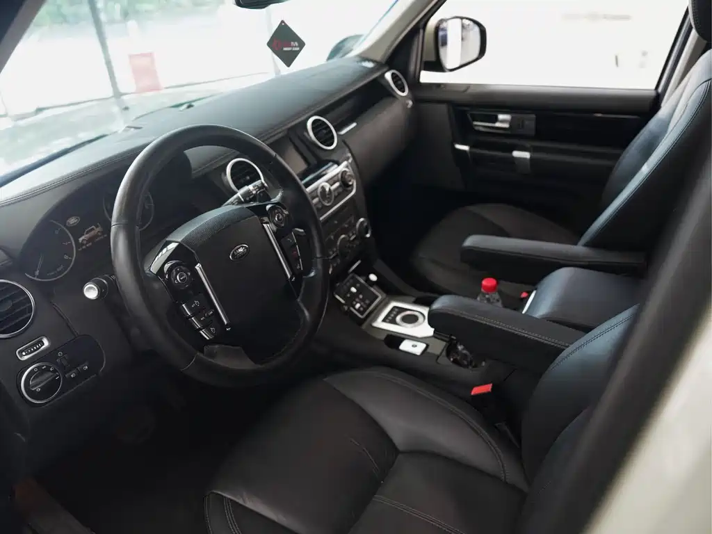 Land Rover Discovery 2014 — фото 4