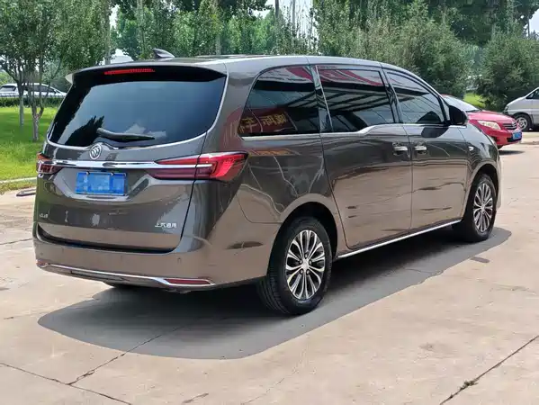 Buick GL8 2023
