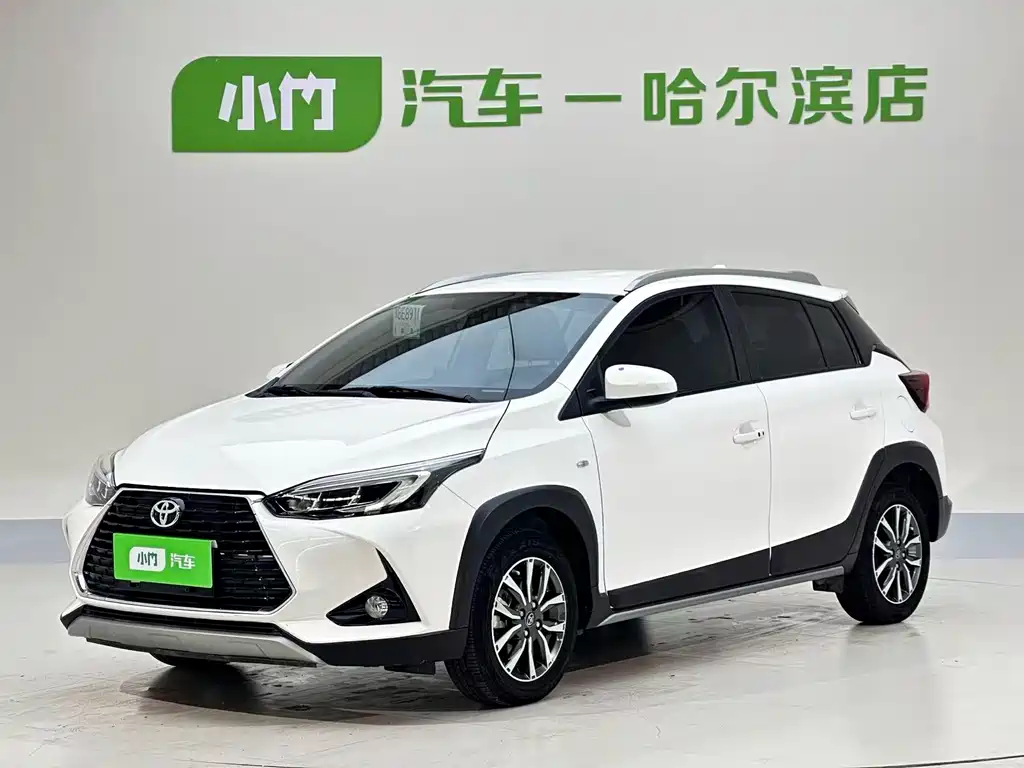 Toyota Yaris L 2022