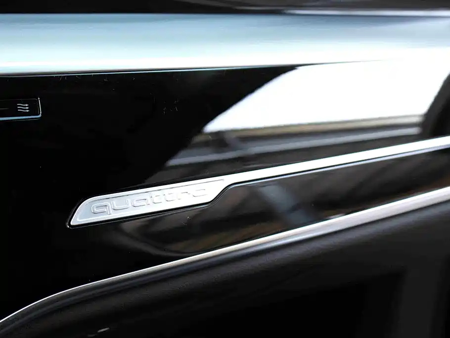 Audi A8 2024 — фото 15