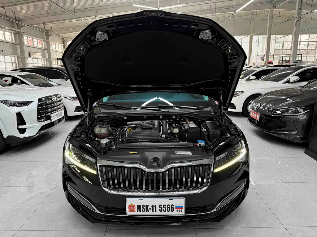 Skoda Superb 2022 — фото 20