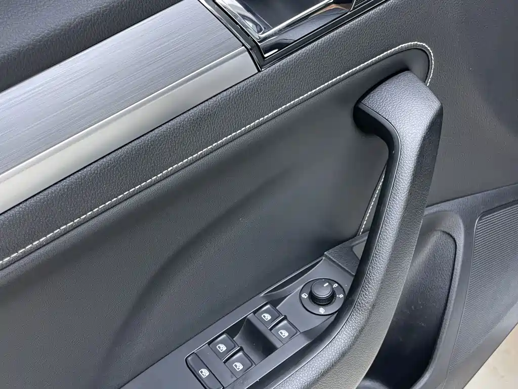 Skoda Speedy 2023 — фото 16