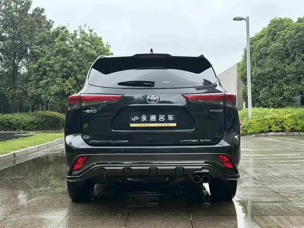 Toyota Crown Kluger 2021