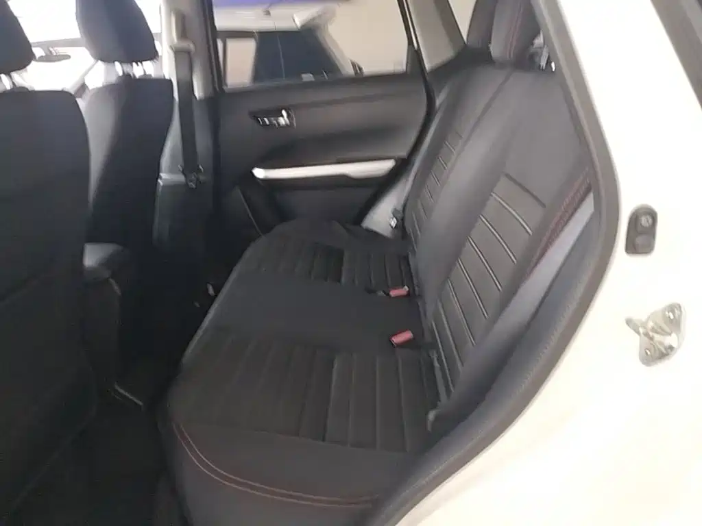 Suzuki Vitara 2016 — фото 17