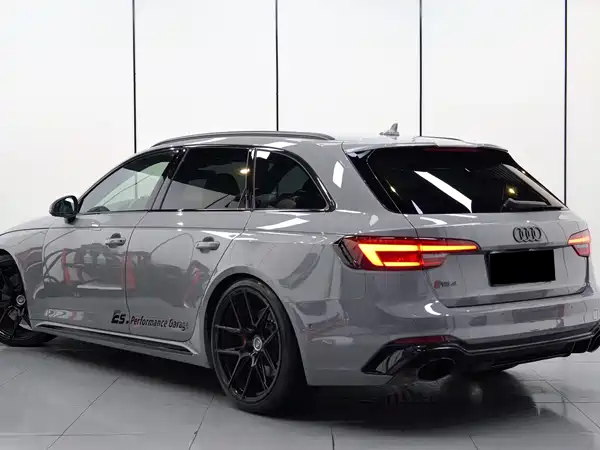Audi RS 4 2019