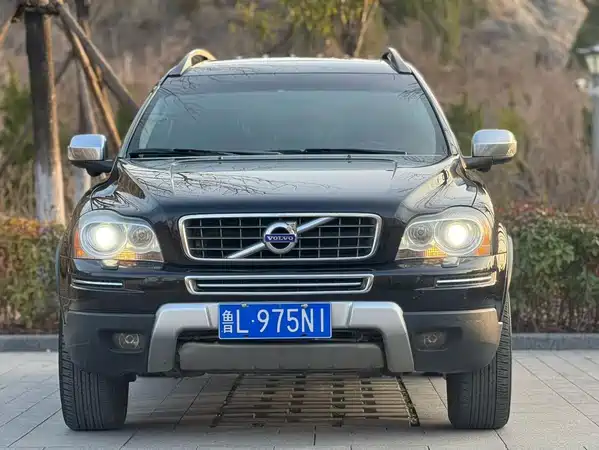 Volvo XC90 2011