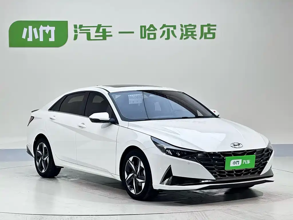Hyundai Elantra 2023