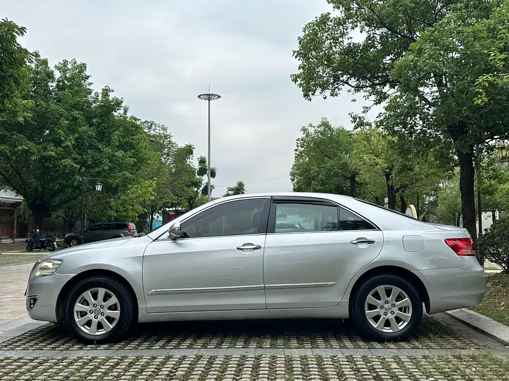 Toyota Camry 2008 — фото 22