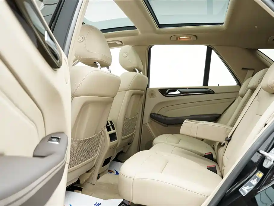 Mercedes-Benz M-Class 2015 — фото 8