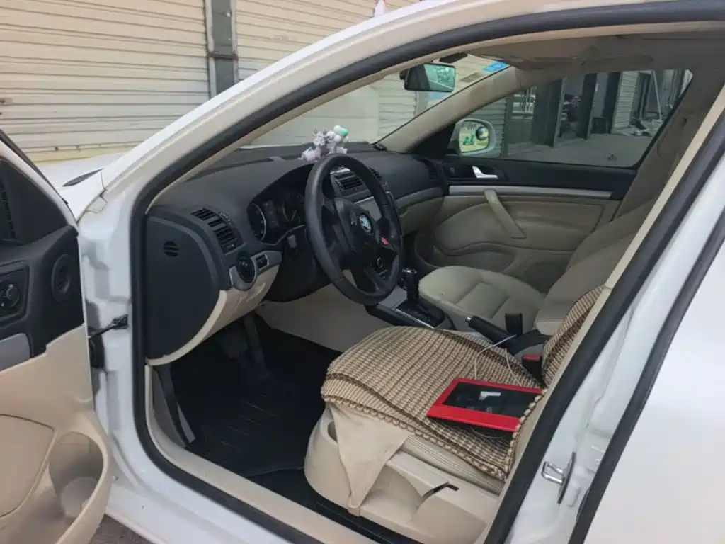 Skoda Octavia 2015 — фото 16