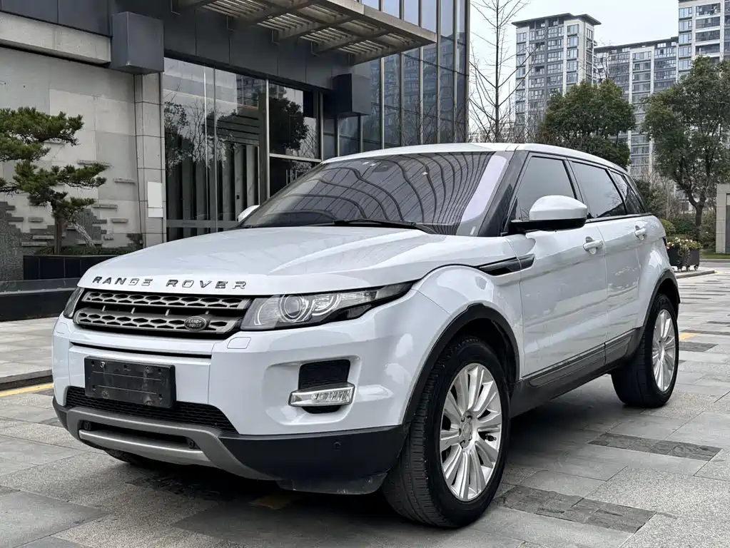 Land Rover Evoque 2015 — фото 1