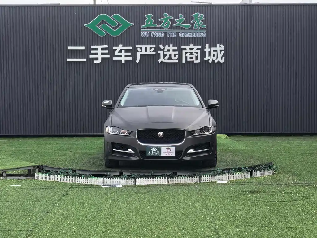 Jaguar XE 2017 — фото 2