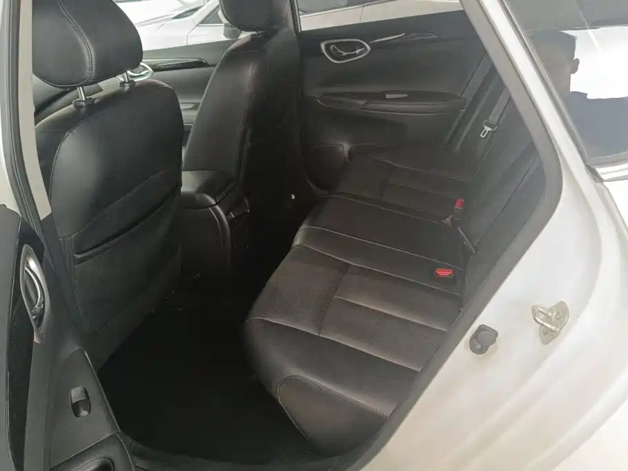 Nissan Sylphy 2019 — фото 11