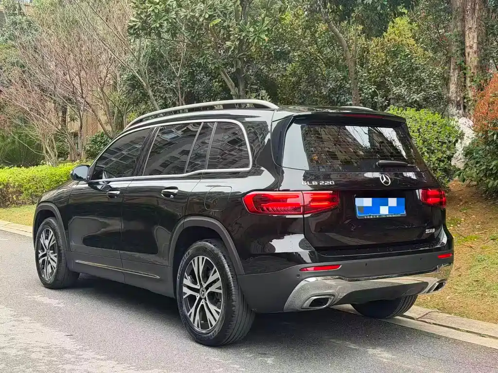 Mercedes-Benz GLB 2025 — фото 4