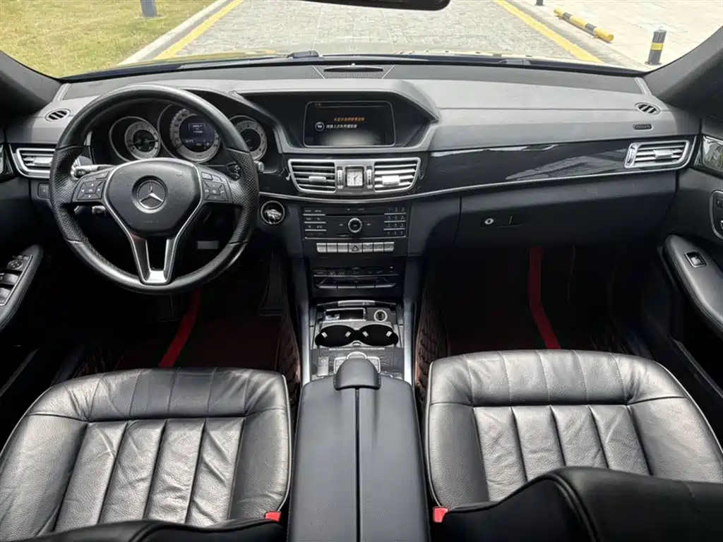 Mercedes-Benz E-Class 2016 — фото 17