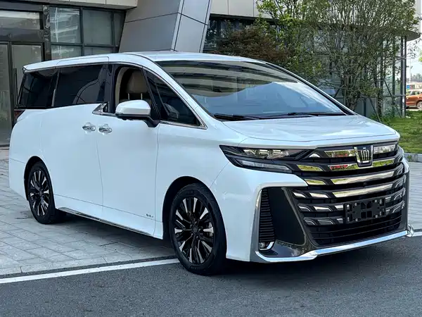 Toyota Vellfire 2024