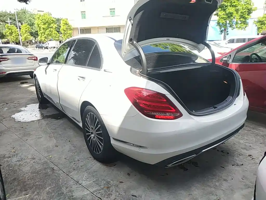 Mercedes-Benz C-Class 2017