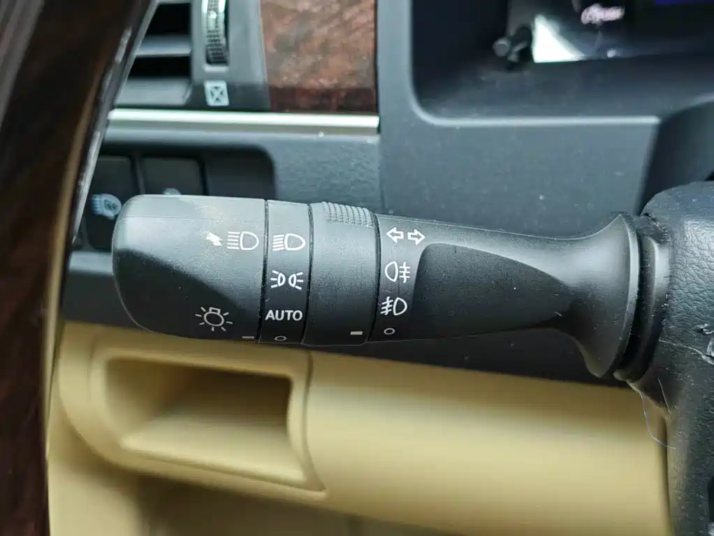 Toyota Camry 2017 — фото 20