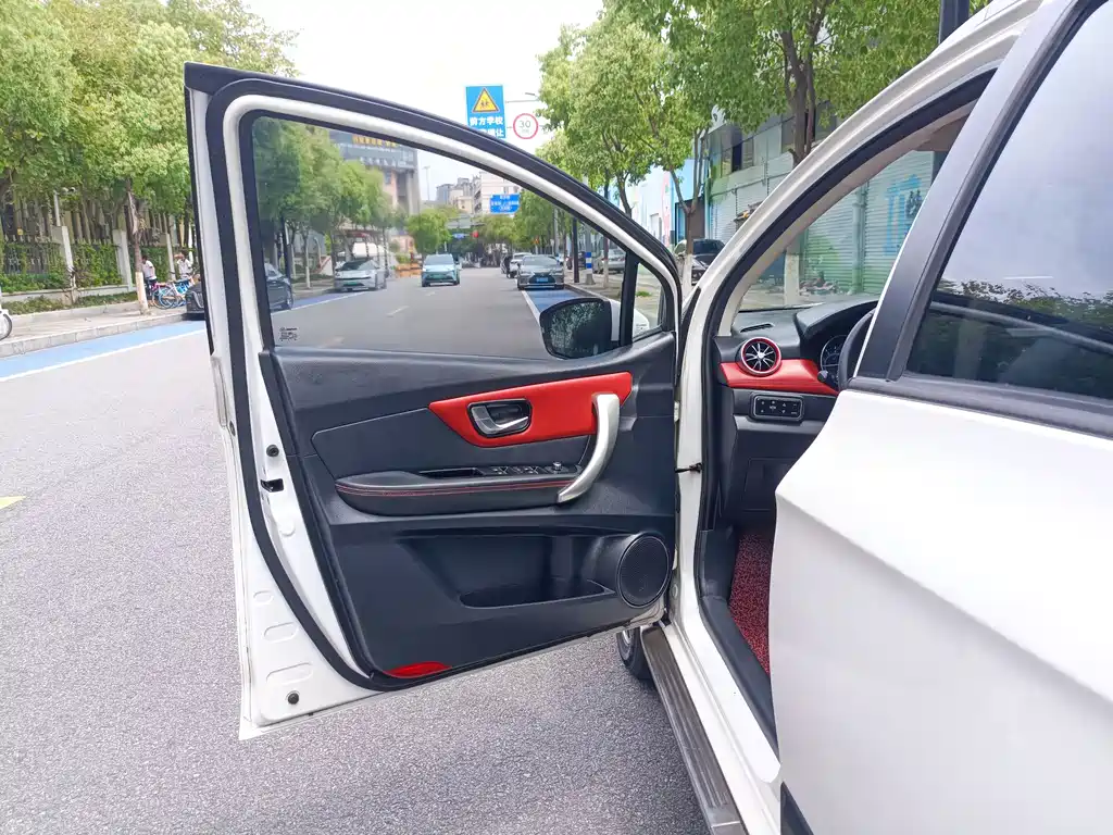 Haval H1 2015 — фото 18