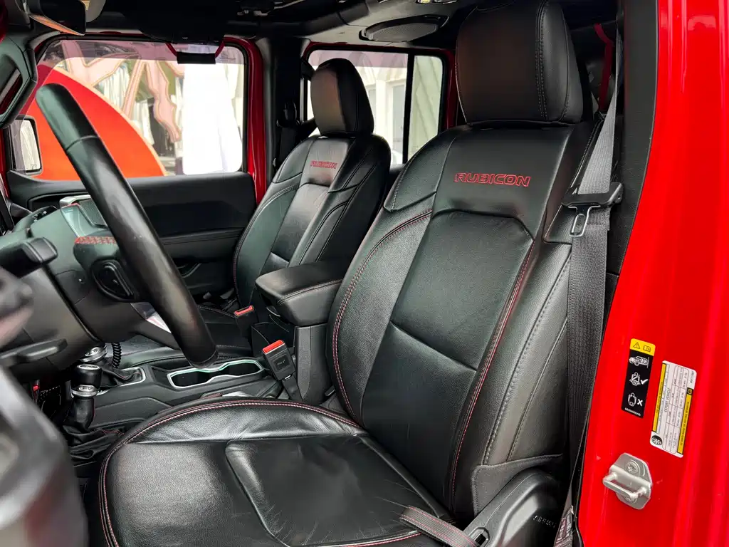 Jeep Wrangler 2021 — фото 27