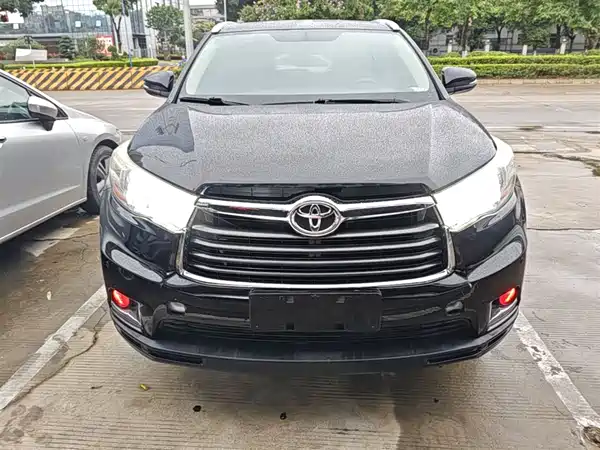 Toyota Highlander 2016