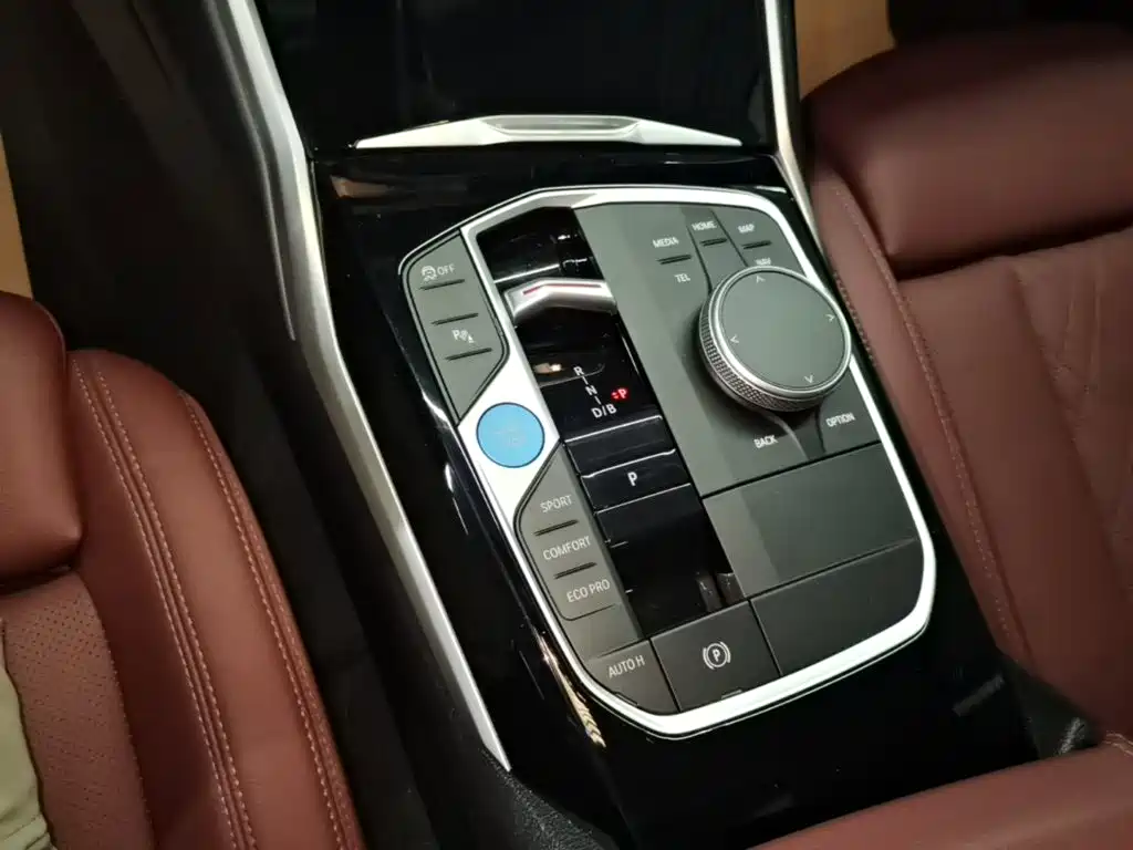 BMW i3 2024 — фото 14