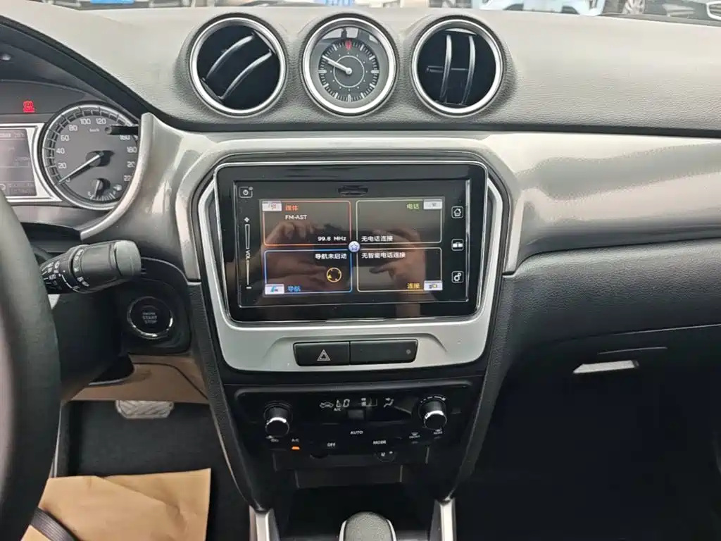 Suzuki Vitara 2017 — фото 13