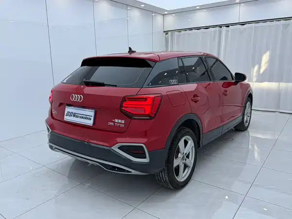 Audi Q2L 2022