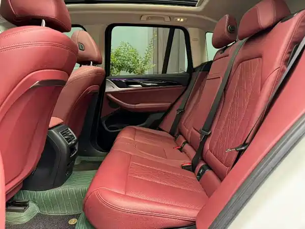 BMW iX3 2024